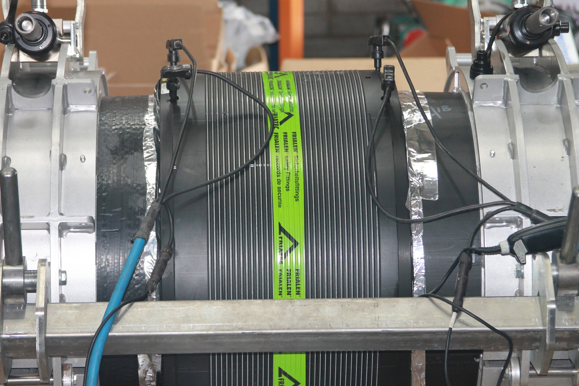 Pipe welding training equipment and electrofusion fitting